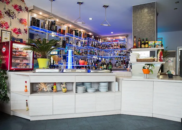 מלון Aqua וארנה