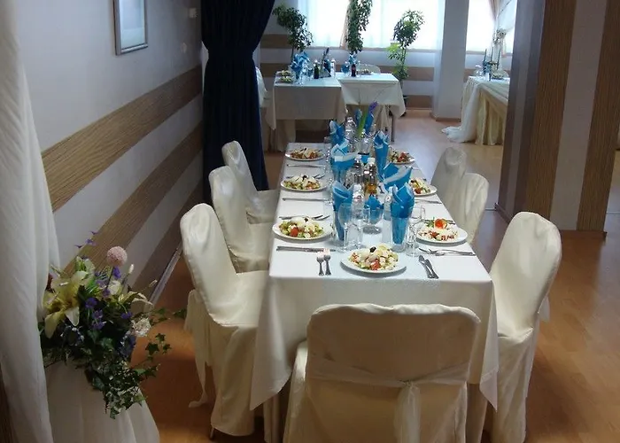 מלון Aqua וארנה