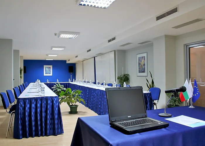 アクア ホテル 4*